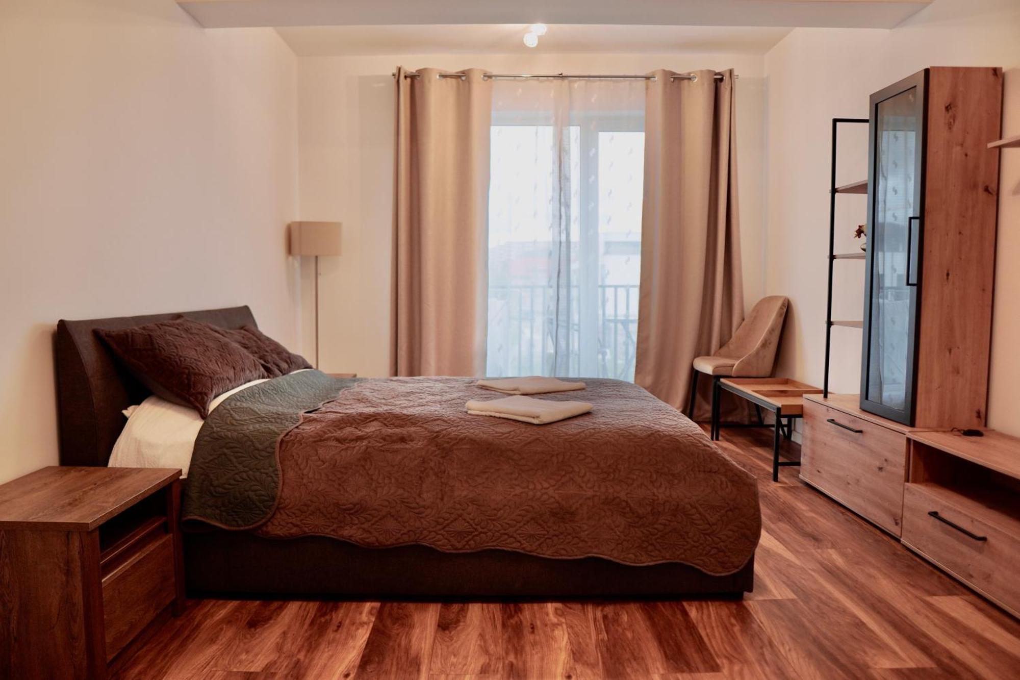 Coresi Luxury Sinuhe Residents Studio For 4 Braşov Exteriör bild